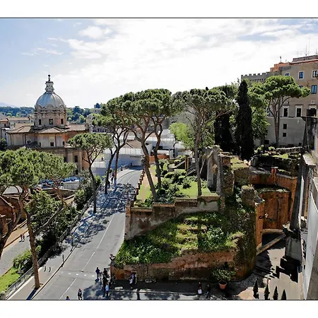 Luxury - Vicolo Palle Roma