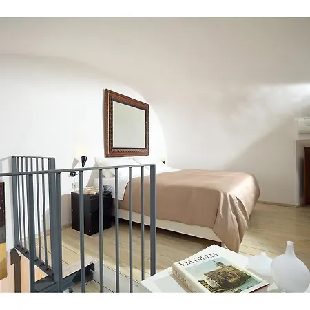 Luxury - Vicolo Palle Roma